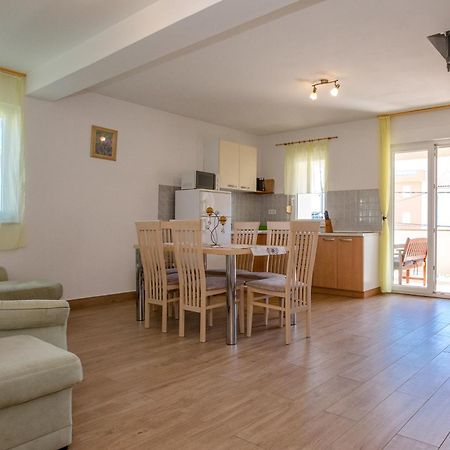 Apartments & Room Spanjol Palit ภายนอก รูปภาพ