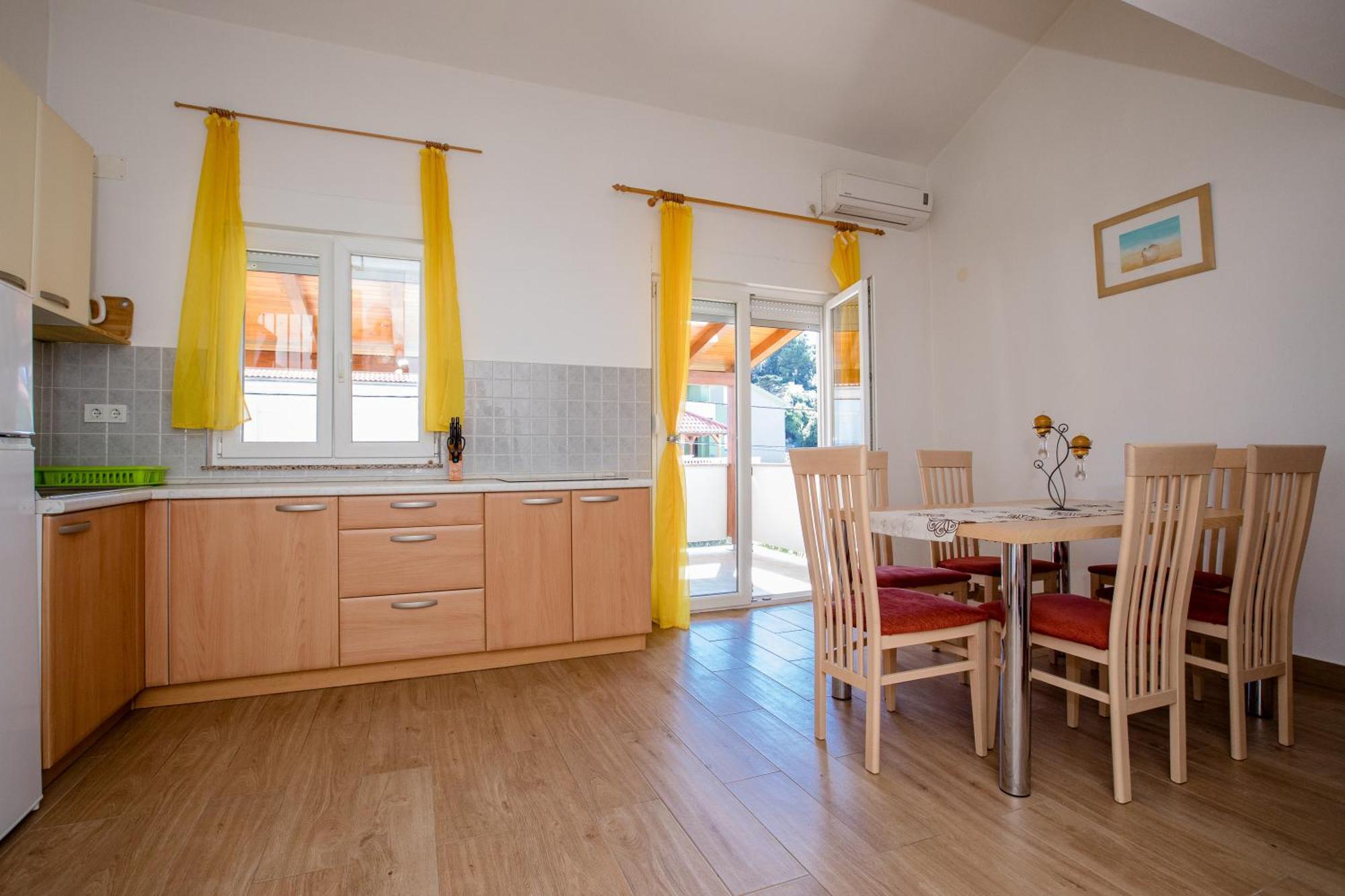 Apartments & Room Spanjol Palit ภายนอก รูปภาพ