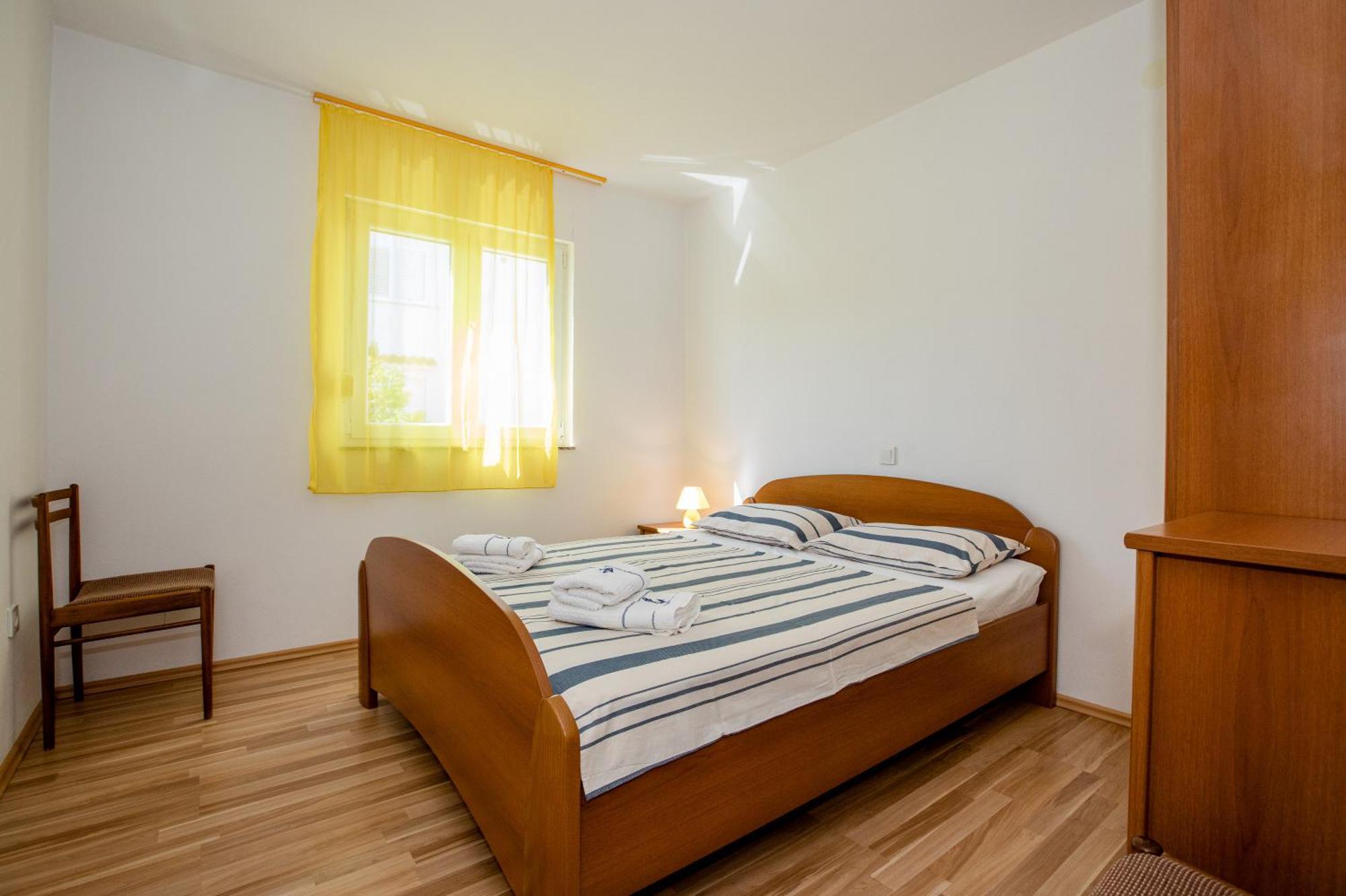 Apartments & Room Spanjol Palit ภายนอก รูปภาพ