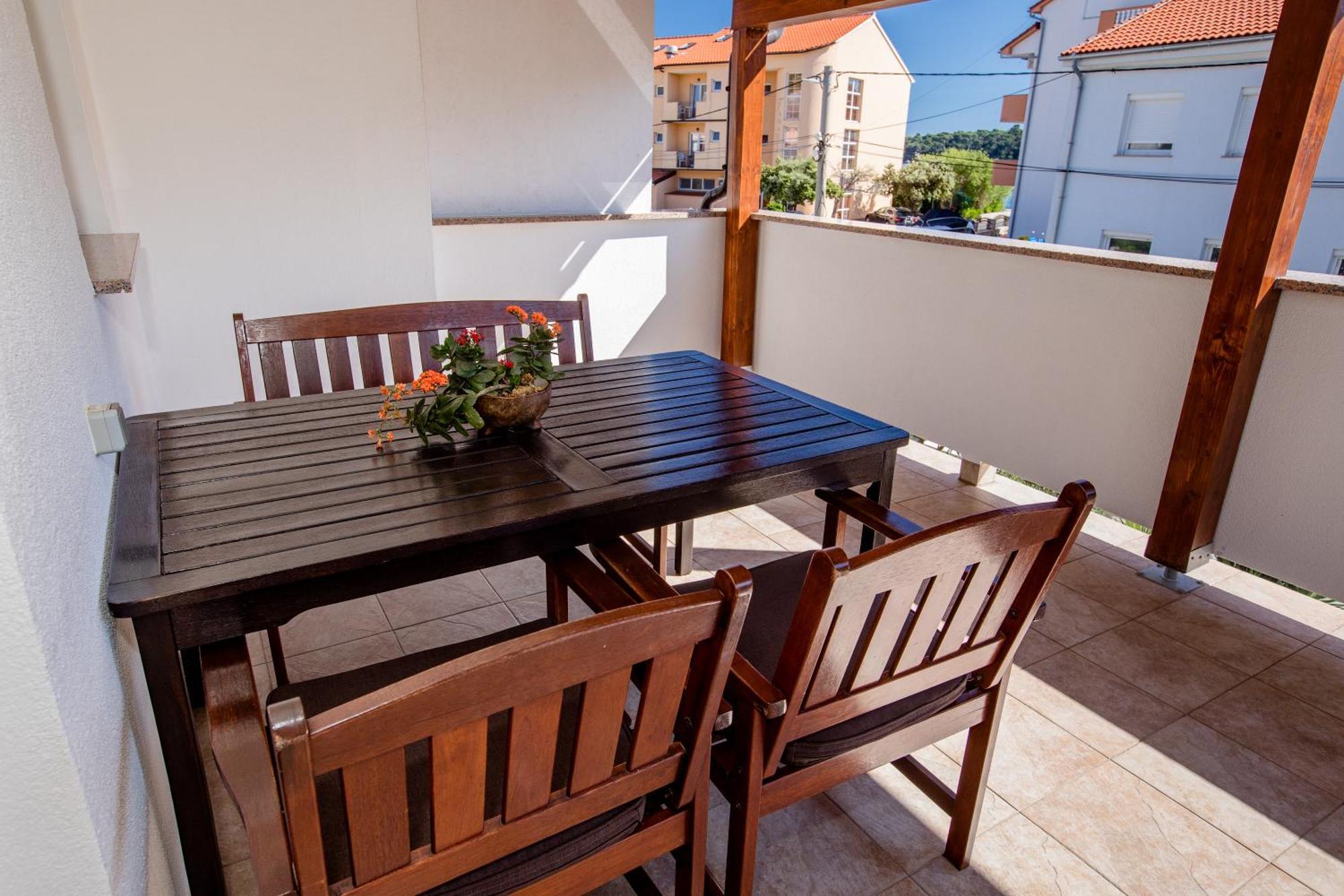 Apartments & Room Spanjol Palit ภายนอก รูปภาพ
