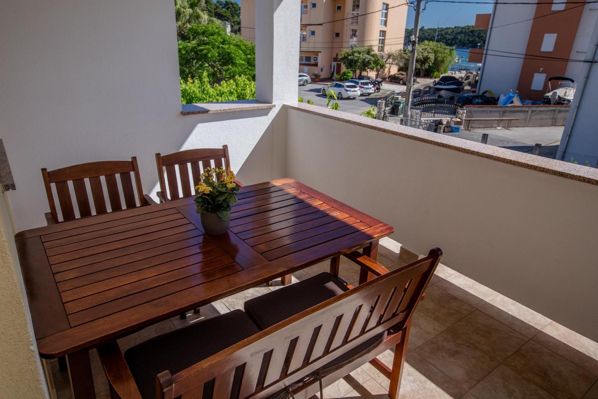 Apartments & Room Spanjol Palit ภายนอก รูปภาพ